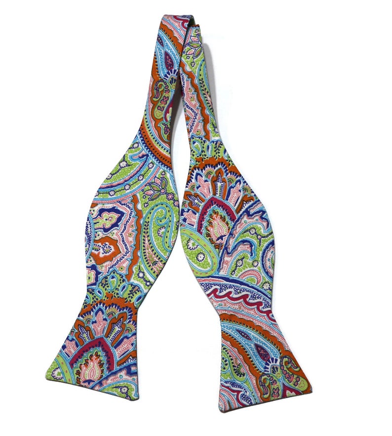 Floral Paisley Bow Tie featuring vibrant colors and intricate patterns, perfect for men’s formal wear accessories.
