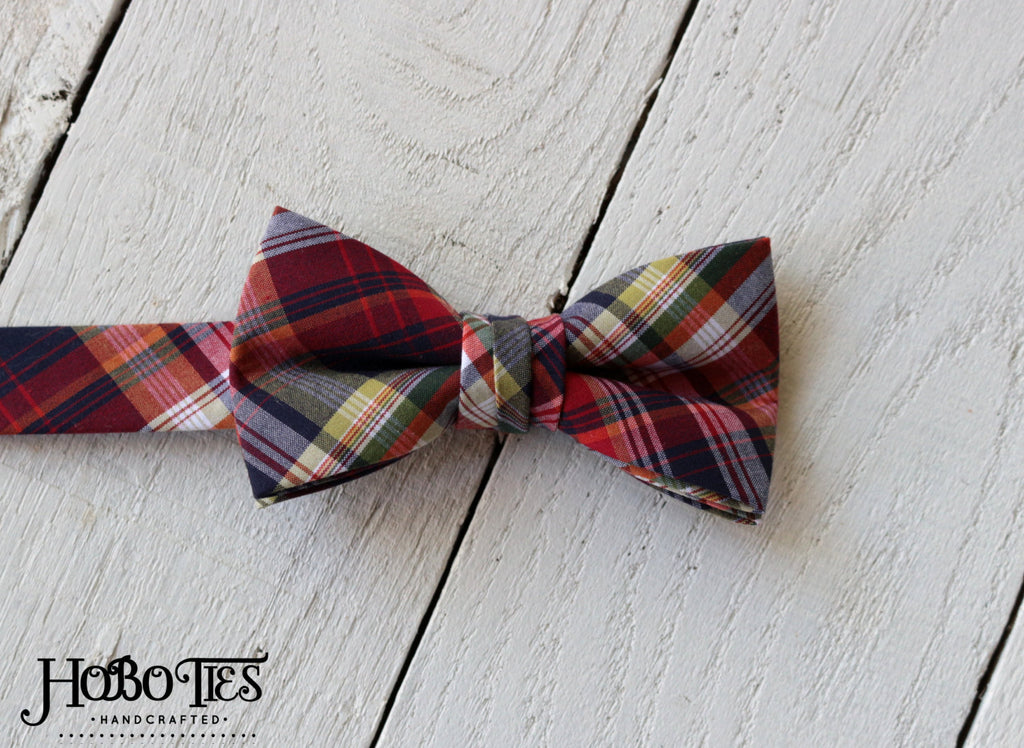 Plaid Bow Tie - Boys handcrafted neckties, handmade bow ties, boys wedding bow tie, unique bow tie patterns.